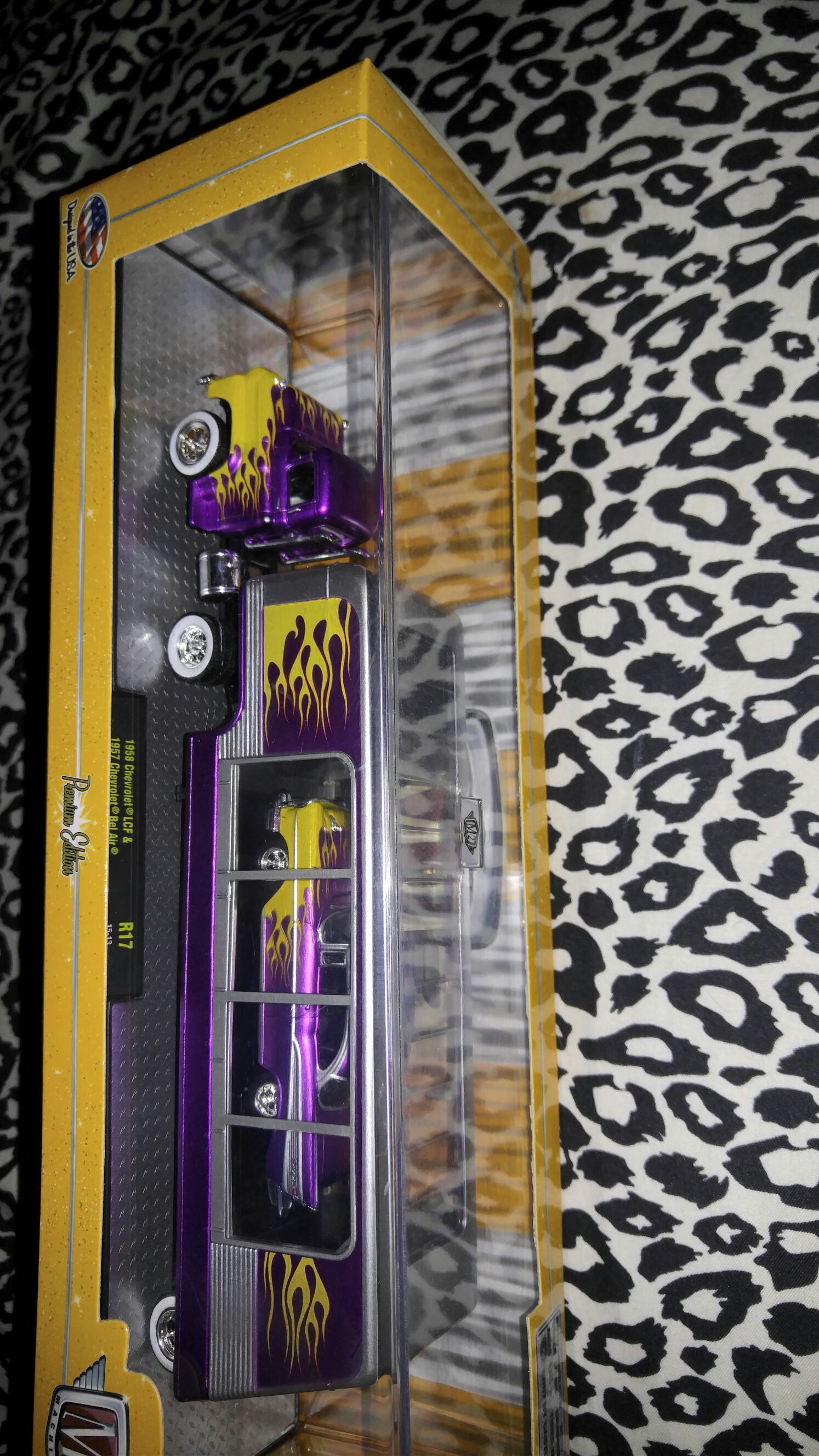 1958 Chevrolet LCF & 1957 Chevrolet Bel Air  toy car collectible - Main Image 2