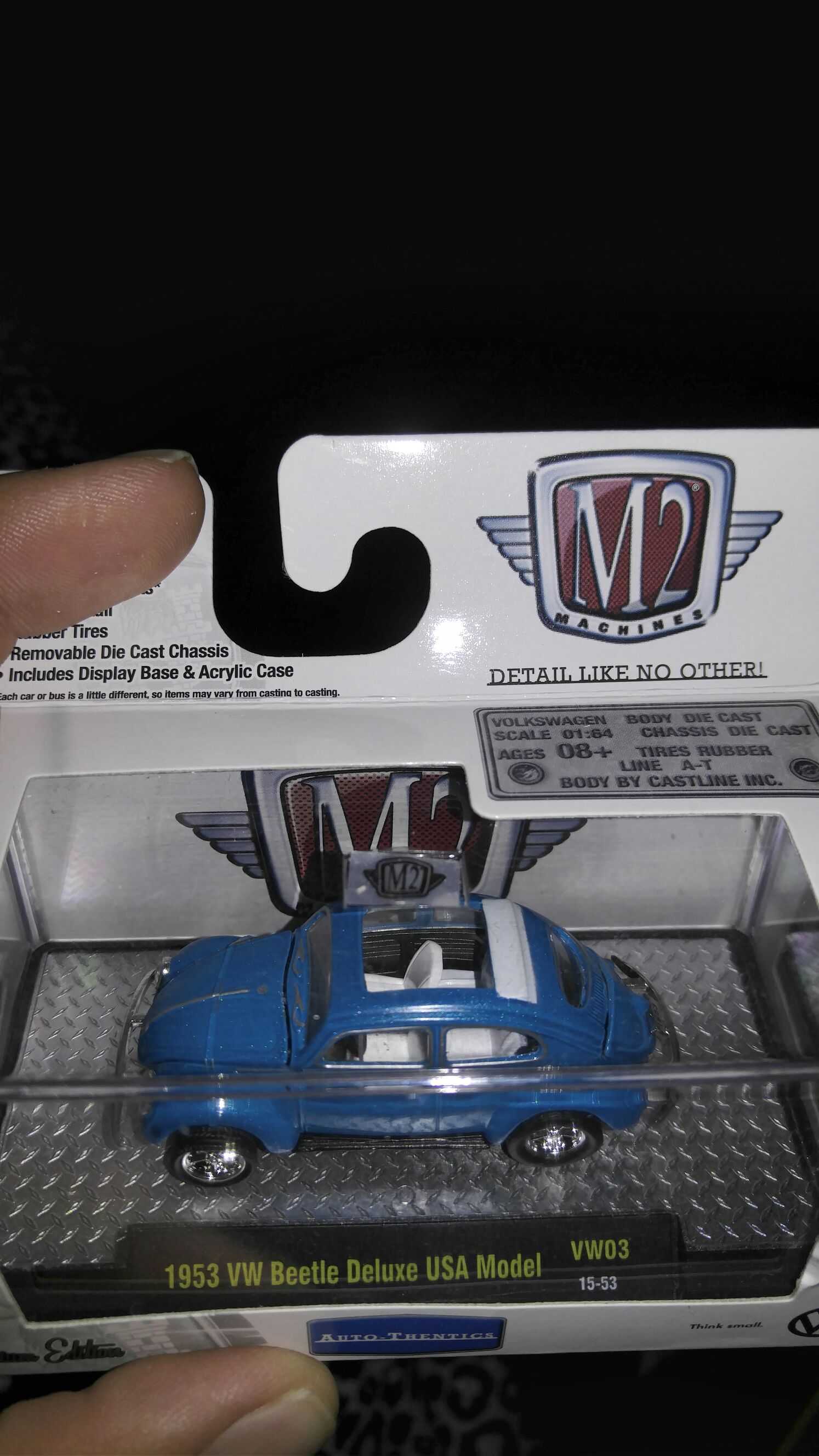 1953 VW Beetle Deluxe USA Model - Auto Thentics toy car collectible - Main Image 2