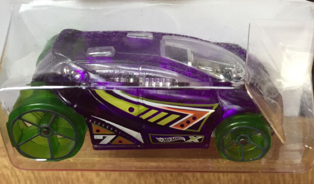 Lily Vandetta - 2015 HW X-RAYCERS toy car collectible - Main Image 2