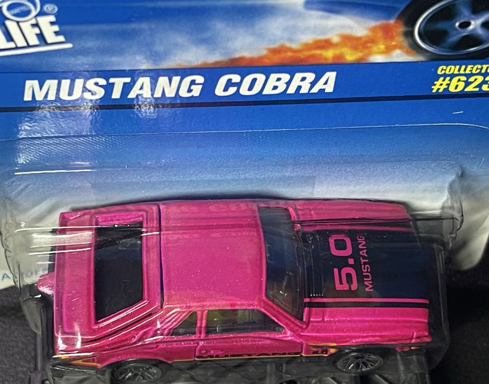 Mustang Cobra - Hot Wheels toy car collectible - Main Image 3