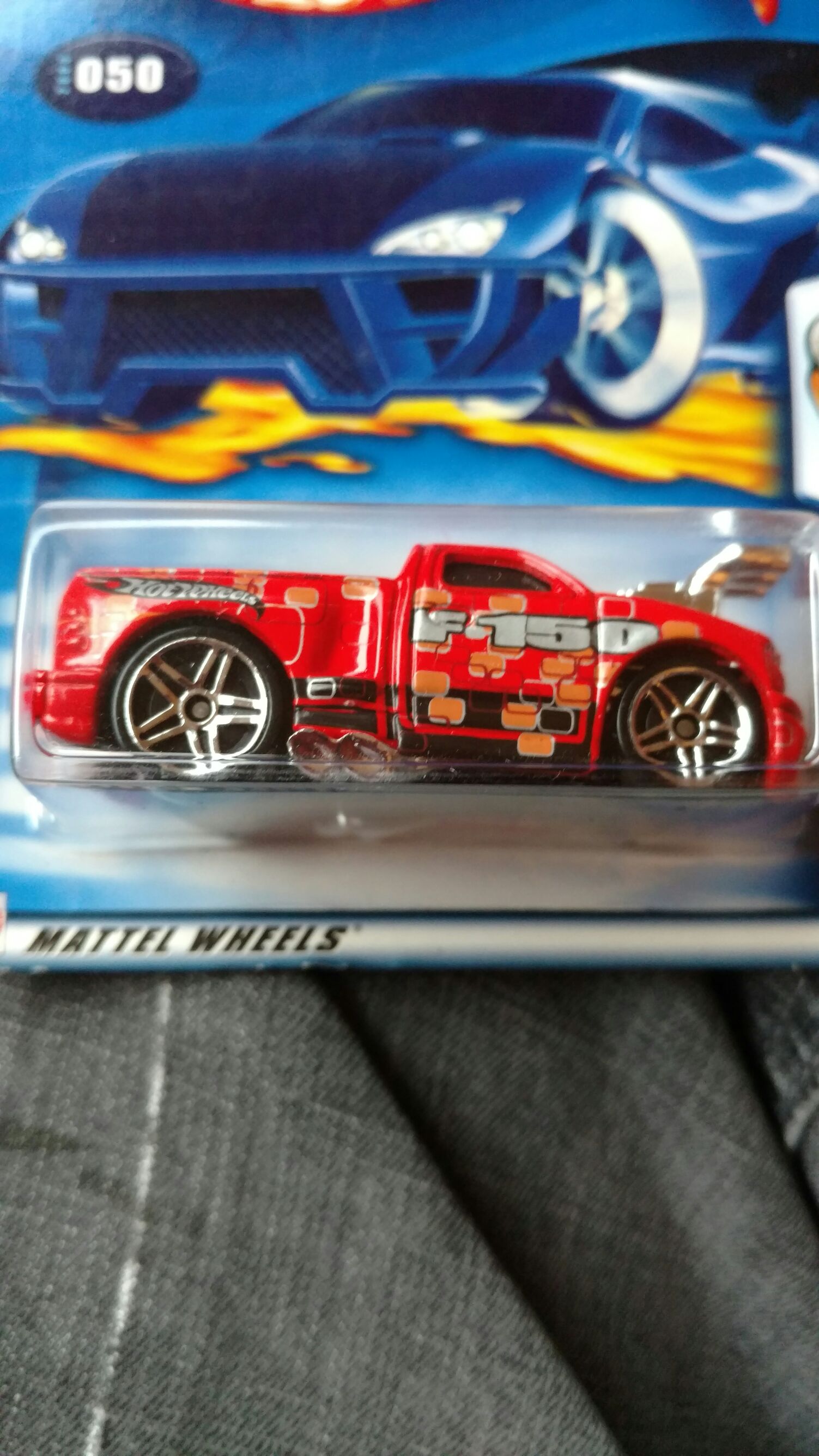 Ford F-150 - 2003 First Editions toy car collectible - Main Image 2