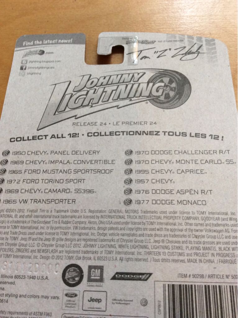 JL - 1950 Chevy Panel Delivery - 2012 Johnny Lightning Forever 64 toy car collectible - Main Image 2