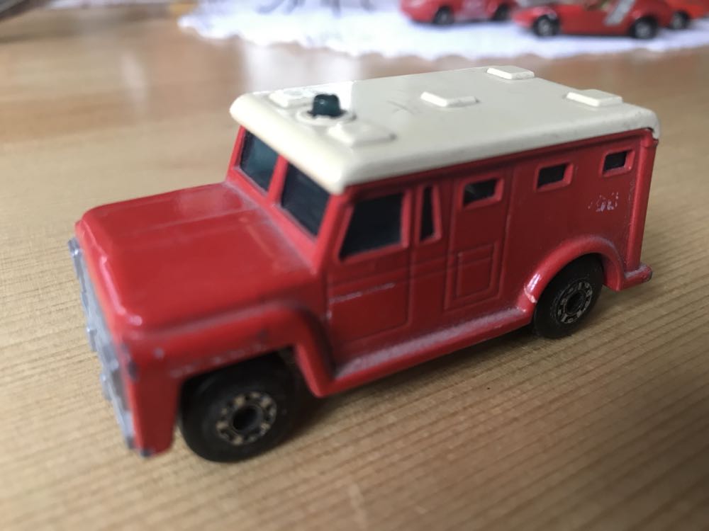 Armored Truck - Matchbox 75 SF toy car collectible - Main Image 2