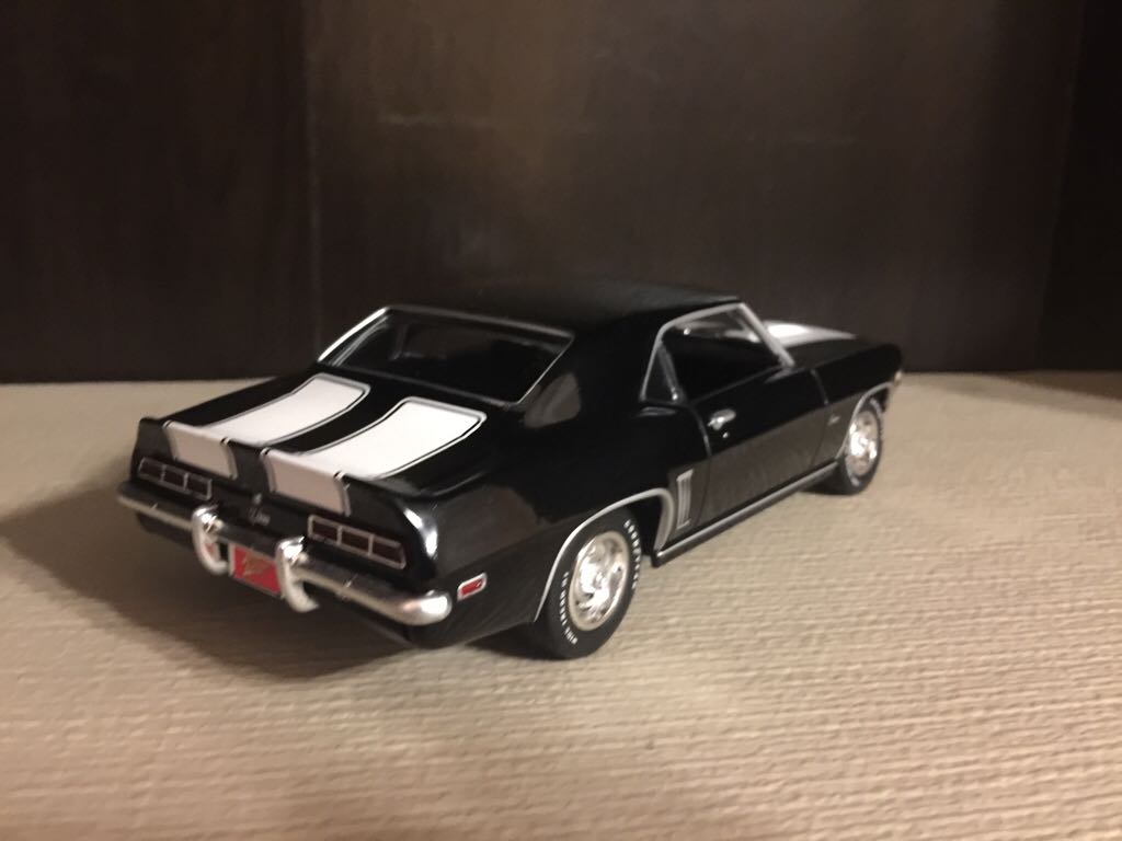 Chevrelot - Johnny Lightning Muscle Cars toy car collectible - Main Image 2