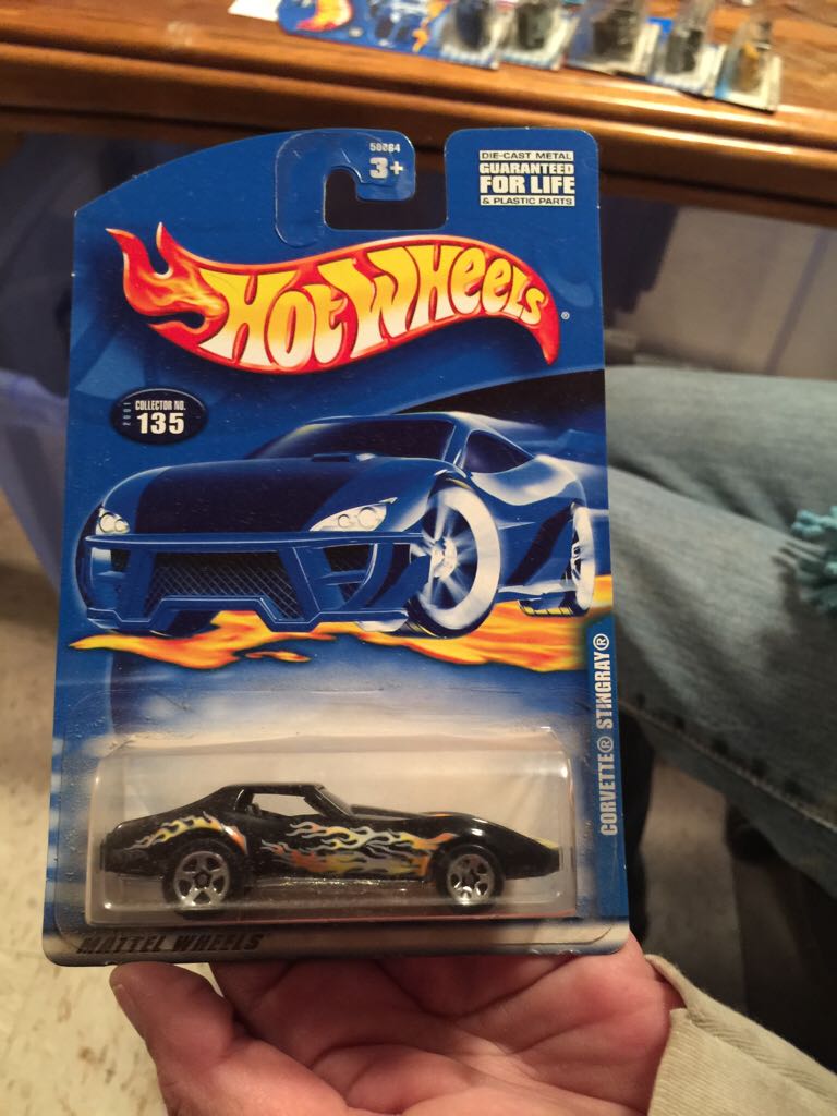 2001 #135 Corvette Stingray toy car collectible - Main Image 1