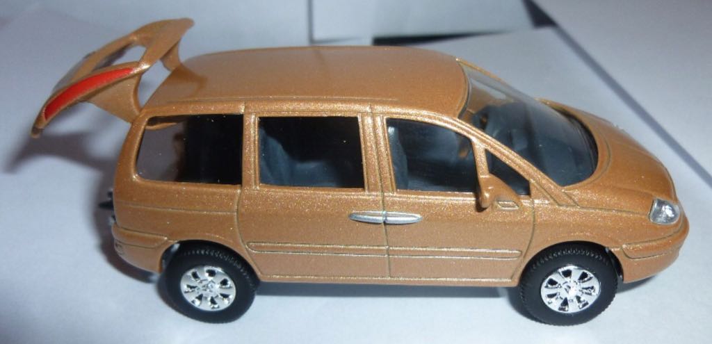 Citroen C8 - Norev toy car collectible - Main Image 2