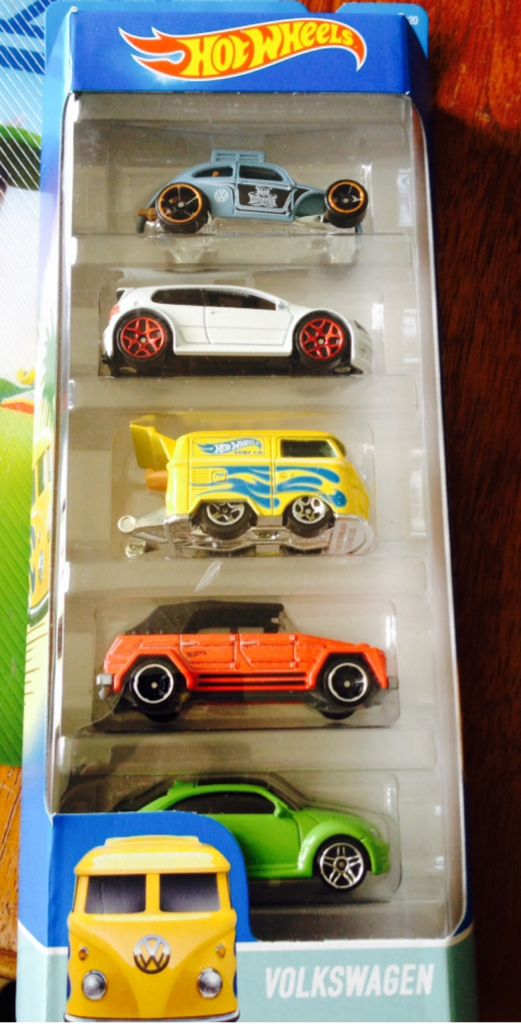 Volkswagen Custom Beetle - Volkswagen 5 Pack toy car collectible - Main Image 2