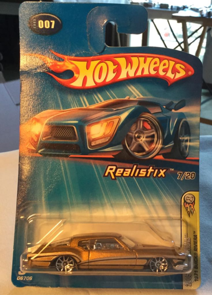 Realistix - 2005 Realistix toy car collectible - Main Image 1