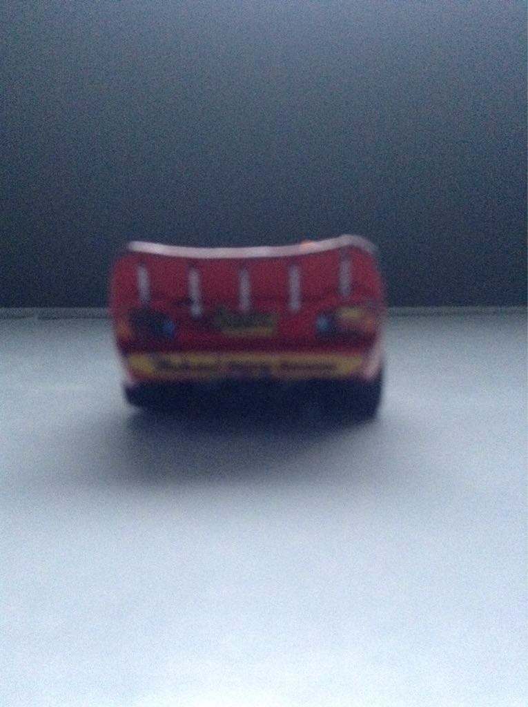 Lightning McQueen - Disney Cars toy car collectible - Main Image 2