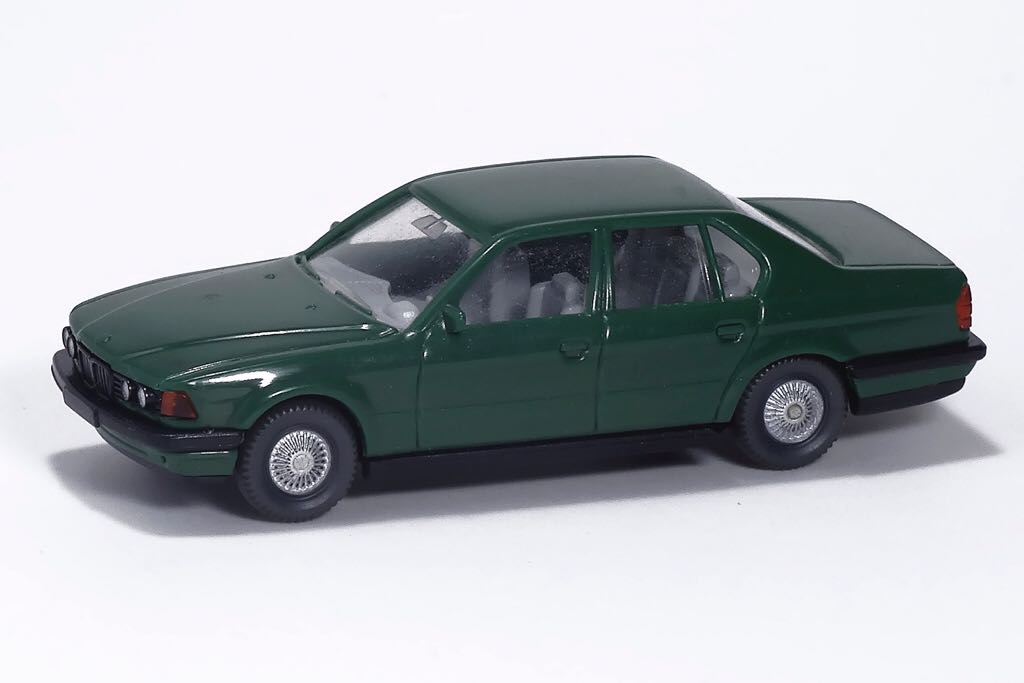 BMW 750i - BMW toy car collectible - Main Image 2