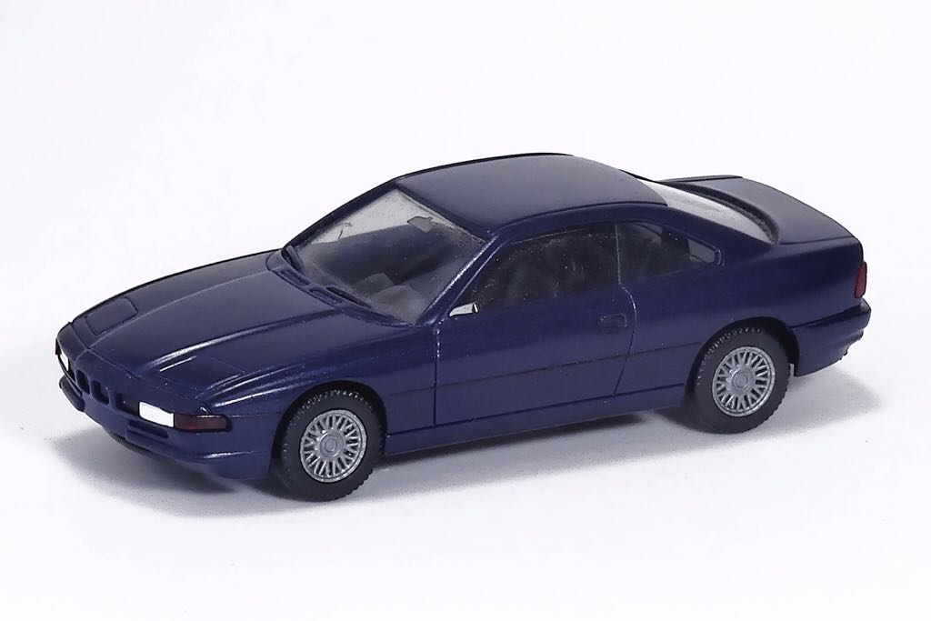 BMW 8er 850i - BMW toy car collectible - Main Image 2