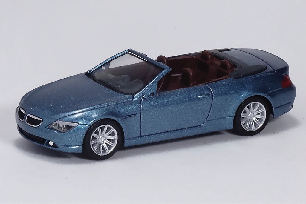 BMW 6er Cabrio - BMW toy car collectible - Main Image 2