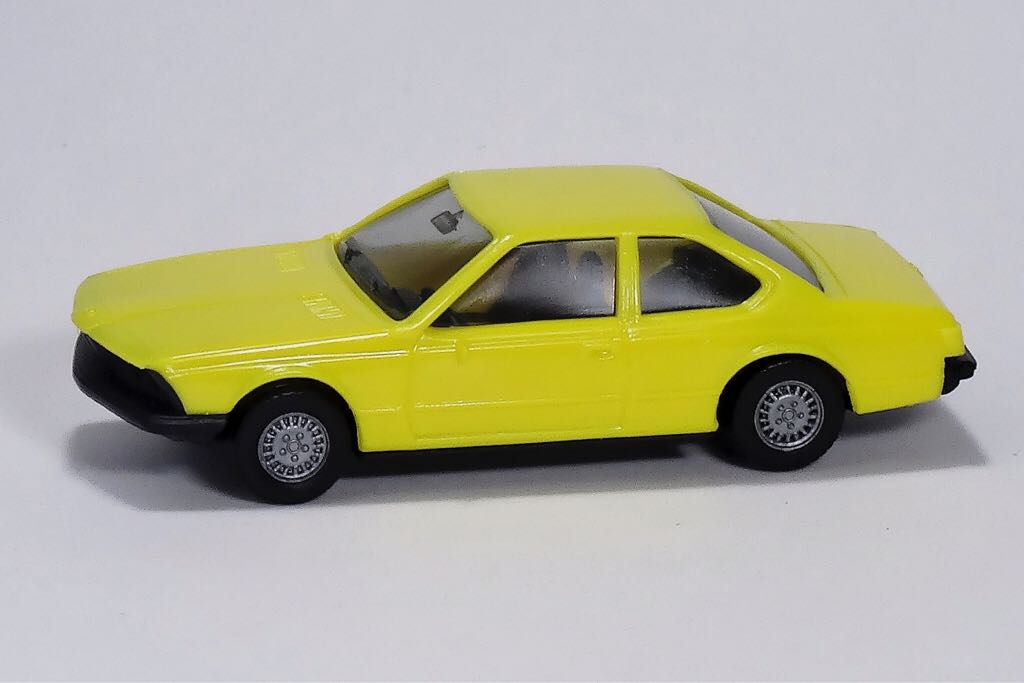 BMW 6er 633 CSi - BMW toy car collectible - Main Image 2