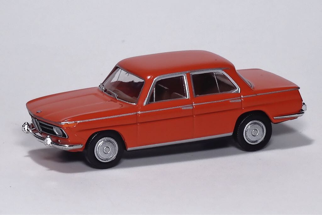 BMW 1500 - 2000 - BMW toy car collectible - Main Image 2