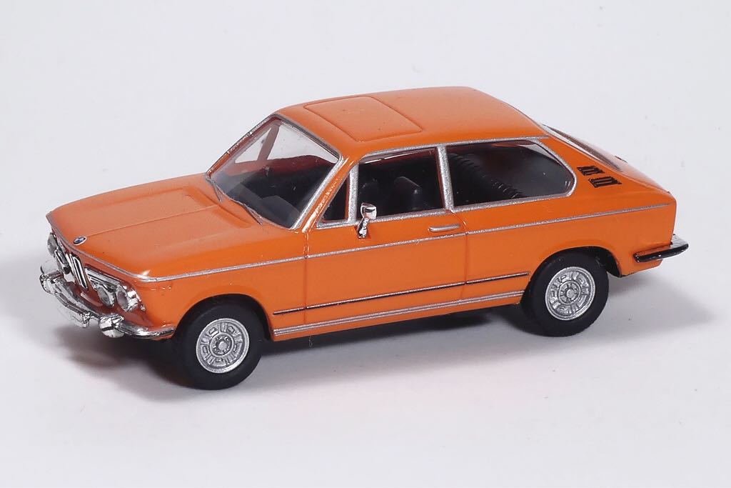 BMW 2002 Tii - BMW toy car collectible - Main Image 2