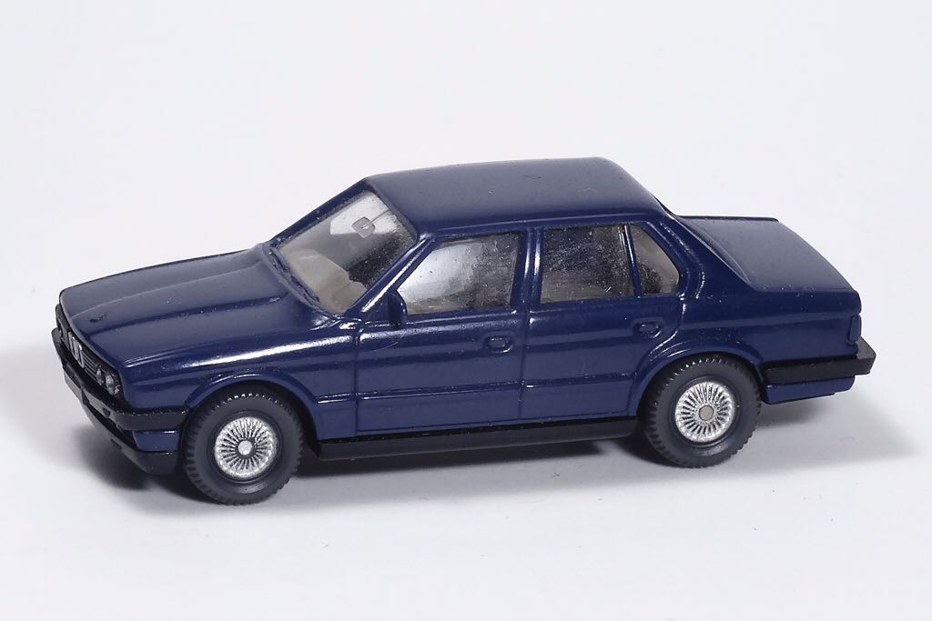 BMW 3er 320i - BMW toy car collectible - Main Image 2