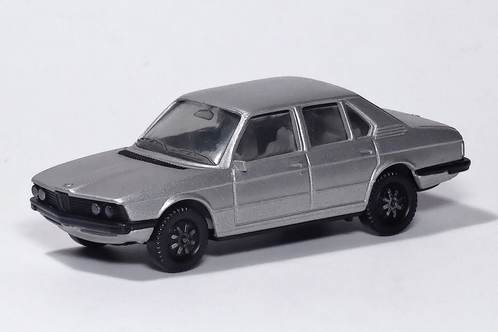 BMW 528i - BMW toy car collectible - Main Image 2