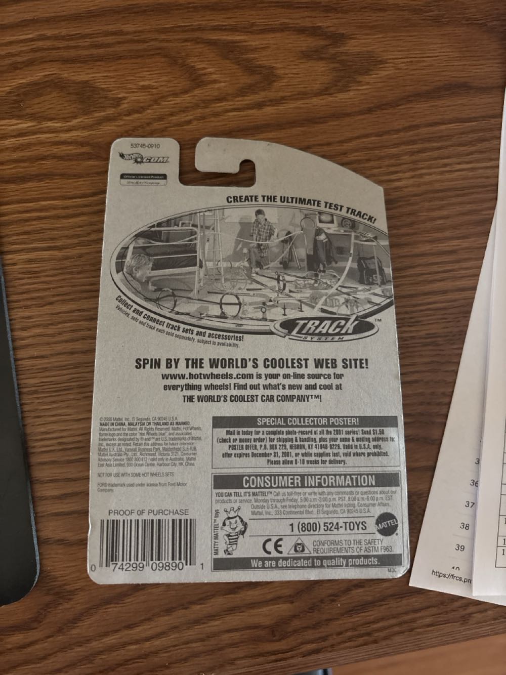 ’32 Ford  toy car collectible [Barcode 074299098901] - Main Image 2