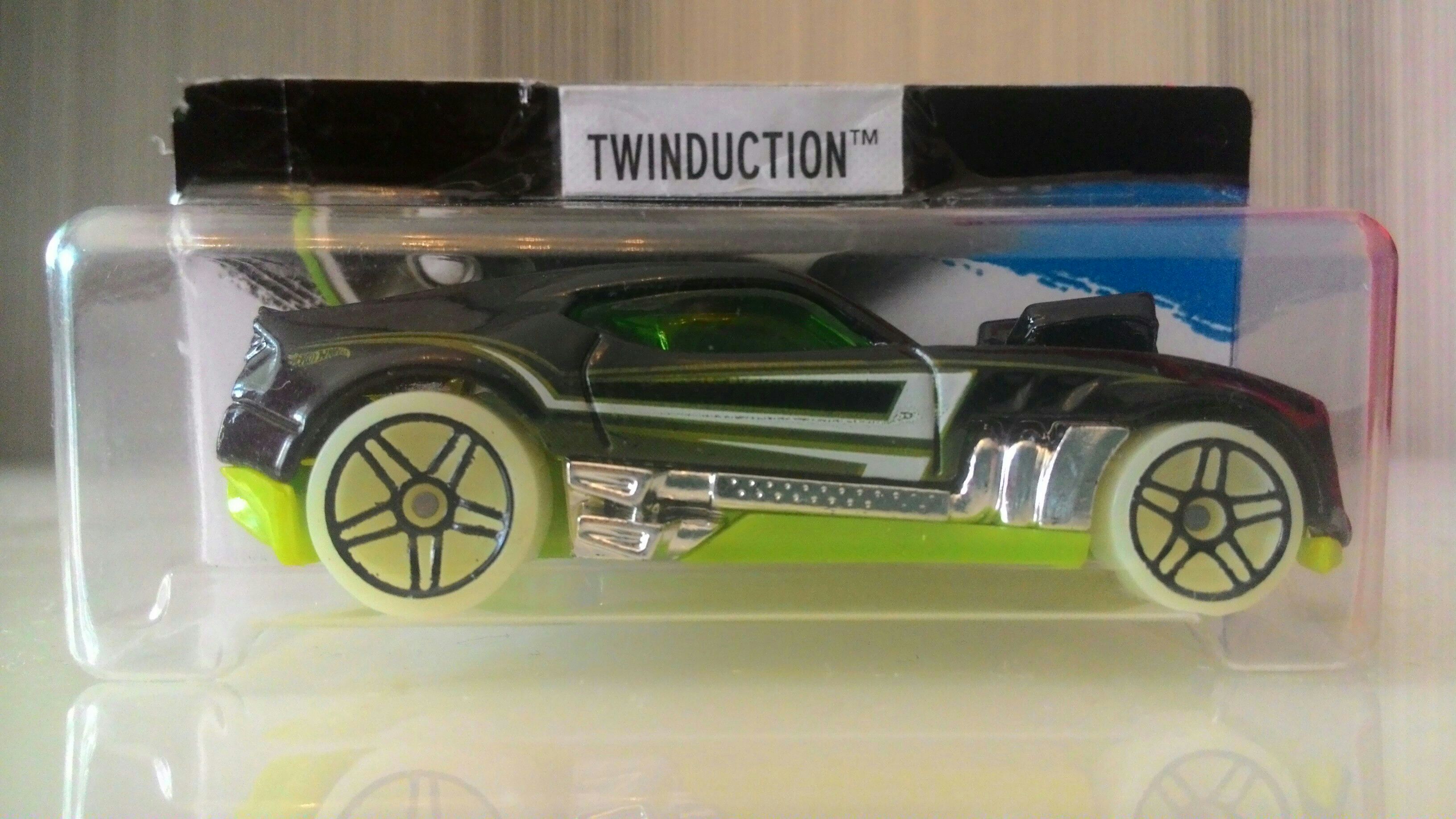 Twinduction - 2015 HW Elemination 3-2-1 toy car collectible - Main Image 2