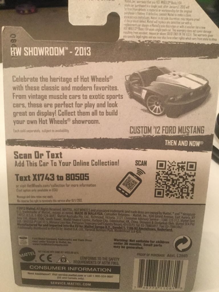 Custom ’12Ford Mustang - 2013 HW Showroom toy car collectible - Main Image 2