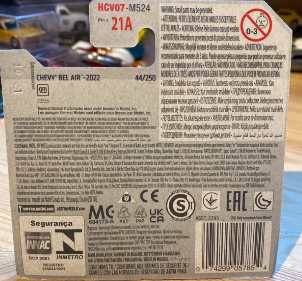 ’57 Chevy - 2022 - HW Chevy Bel Air toy car collectible - Main Image 2
