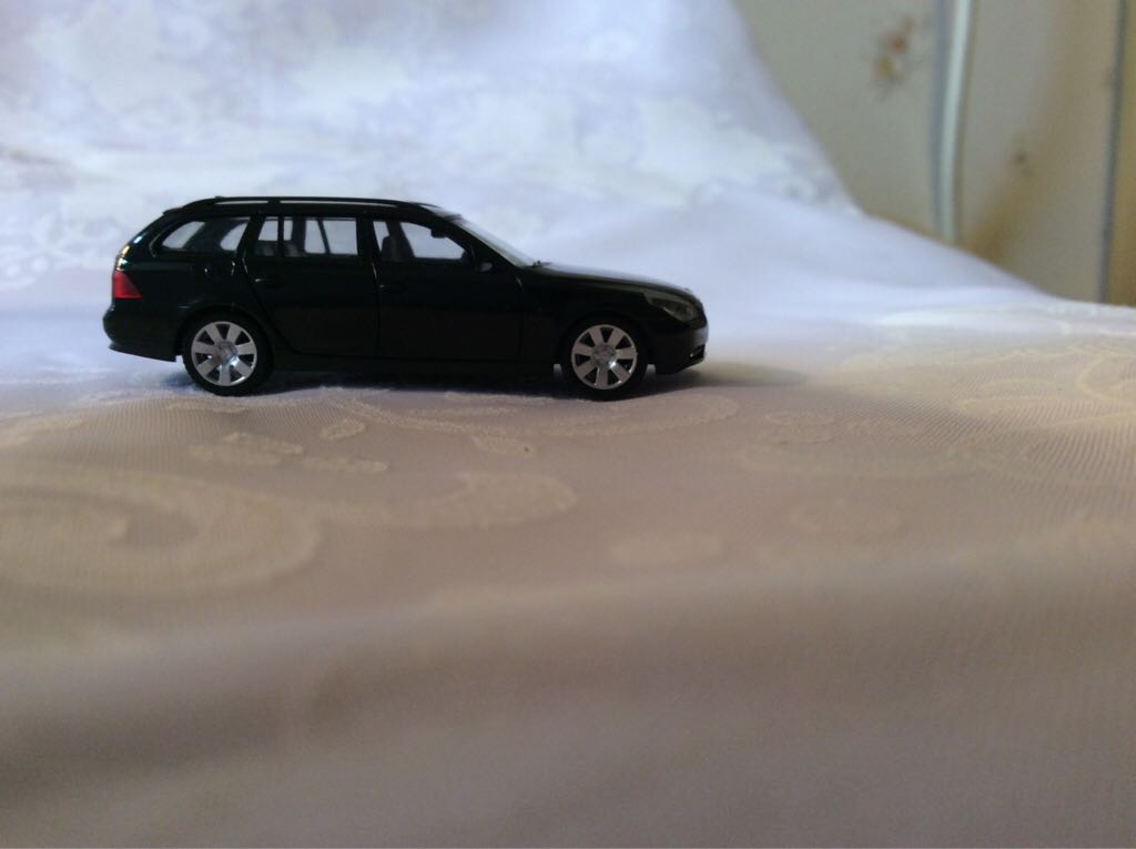 BMW 5er Touring - BMW toy car collectible - Main Image 1