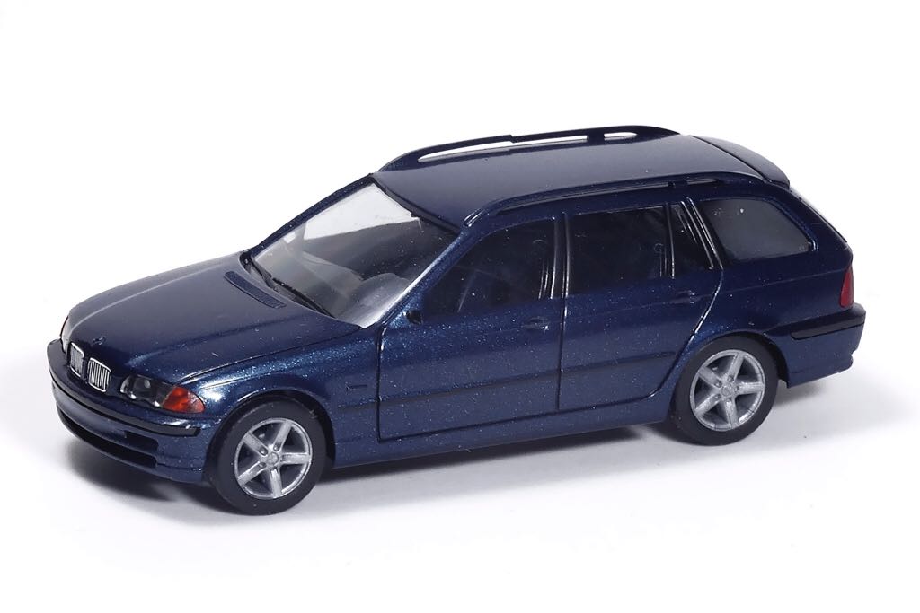 BMW 3er Touring - BMW toy car collectible - Main Image 2
