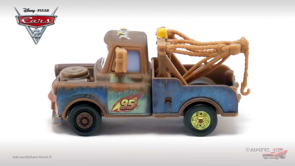 Race Team Mater - (2011 - Cars 2) MOVIE MOMENTS (54) toy car collectible - Main Image 4