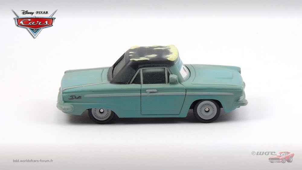 Dusty Rust-Eze - (2008 - World of Cars) MOVIE MOMENTS (45) toy car collectible - Main Image 3