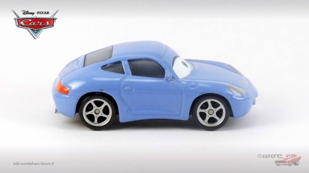 Sally - (2021 - Cars 2021) MOVIE MOMENTS (28) toy car collectible - Main Image 3