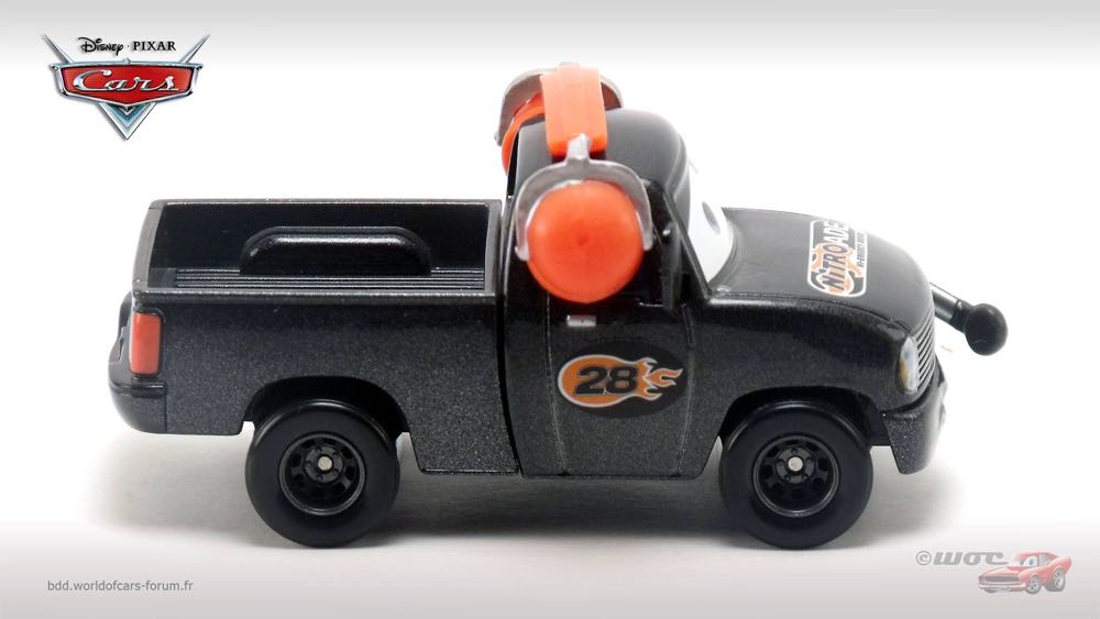 Nitroade Crew Chief - (2010 - Final Lap) PACK OF 4 (64) toy car collectible - Main Image 3