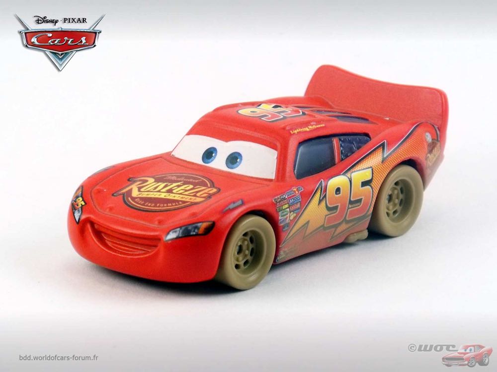 Dirt Track Lightning McQueen - LOOSE - (2006 - Desert) toy car collectible - Main Image 2