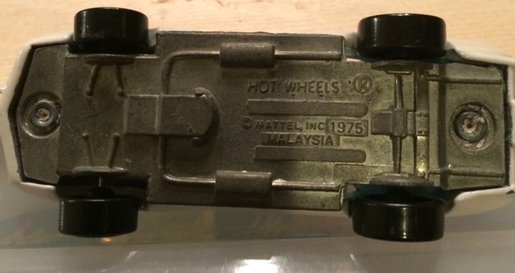 1975 Corvette  toy car collectible - Main Image 2