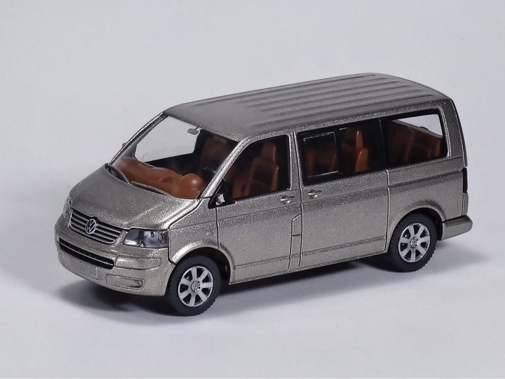 T5 Bus - VW toy car collectible - Main Image 2