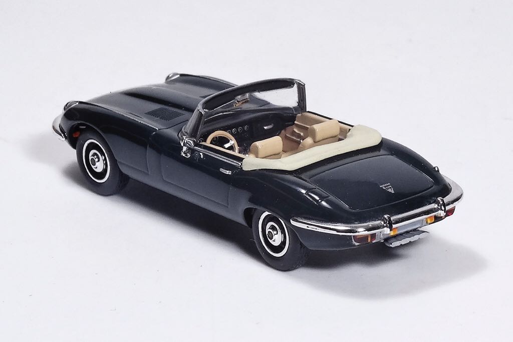 E-Type Roadster - Jaguar toy car collectible - Main Image 2