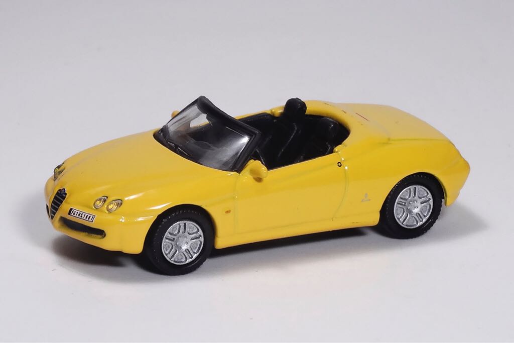 Alfa Romeo Spider - Alfa Romeo toy car collectible - Main Image 2