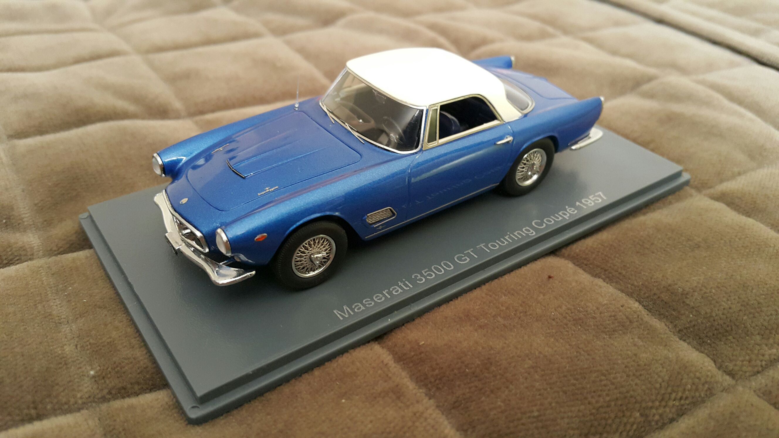 Maserati 3500 GT Touring Coupe 1957 toy car collectible - Main Image 1