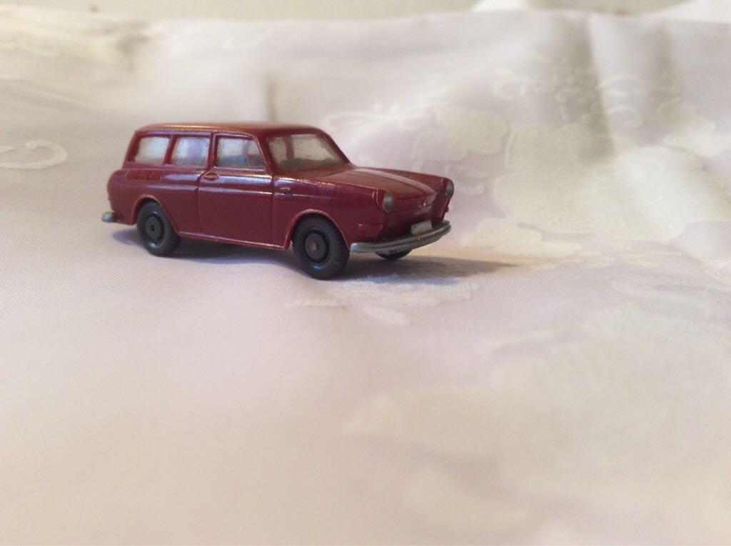 1600 Variant - VW toy car collectible - Main Image 1