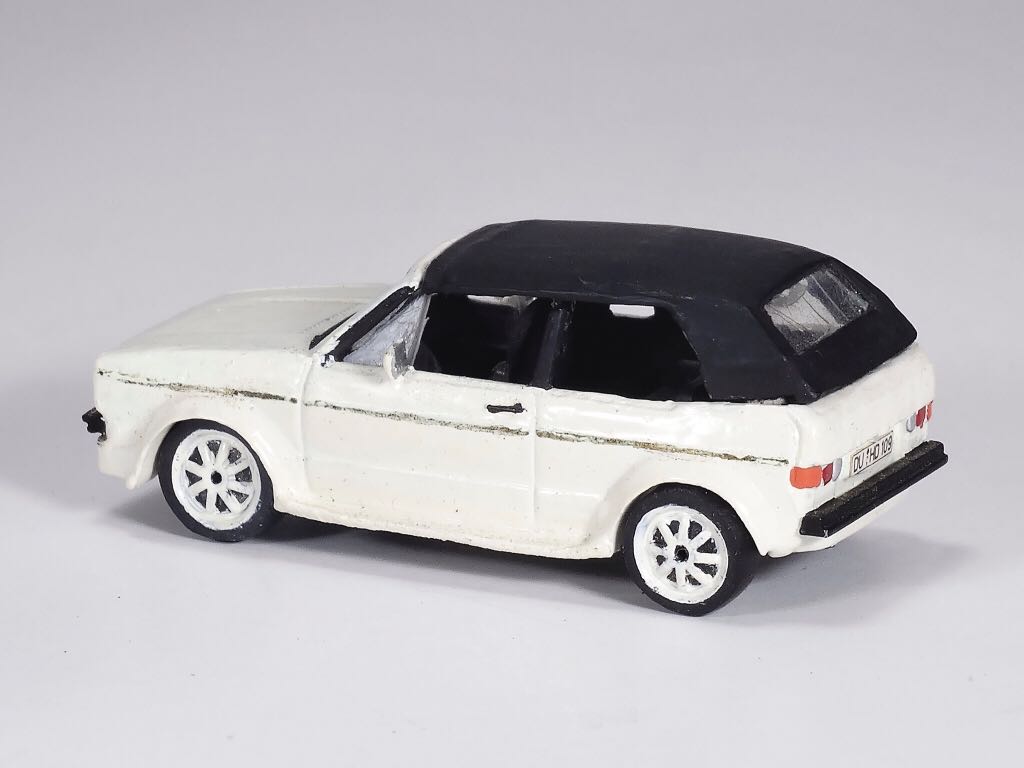 Golf Cabrio - VW toy car collectible - Main Image 2