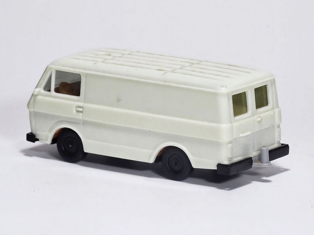 LT 28 - VW toy car collectible - Main Image 2