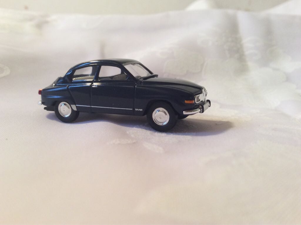 96 - Saab toy car collectible - Main Image 1