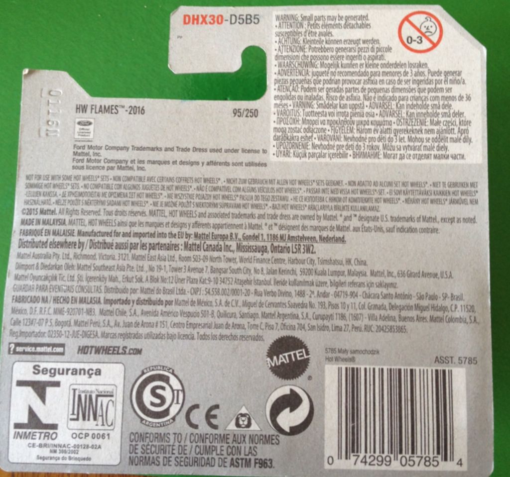 1966 Ford 427 Fairlane - HW Flames toy car collectible - Main Image 2