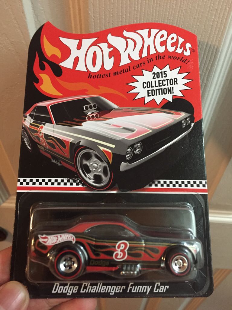 L 1113 Feuerwehr Rüstwagen mit Schlauchboot