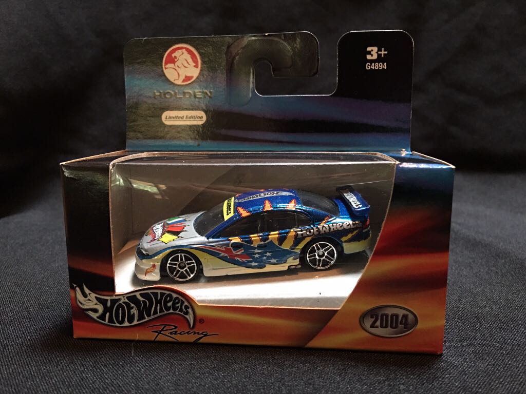 Holden Commodore 2004 V8 Limited Edition - Hot Wheels Racing toy car collectible - Main Image 1