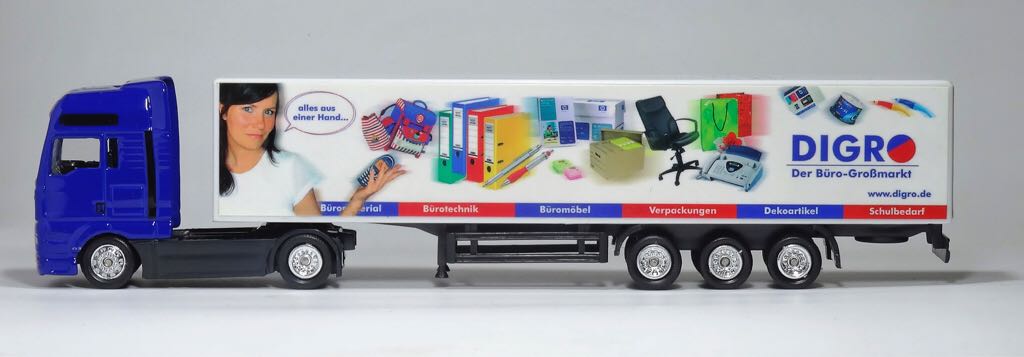 MAN Koffersattelzug DIGRO - MAN toy car collectible - Main Image 2