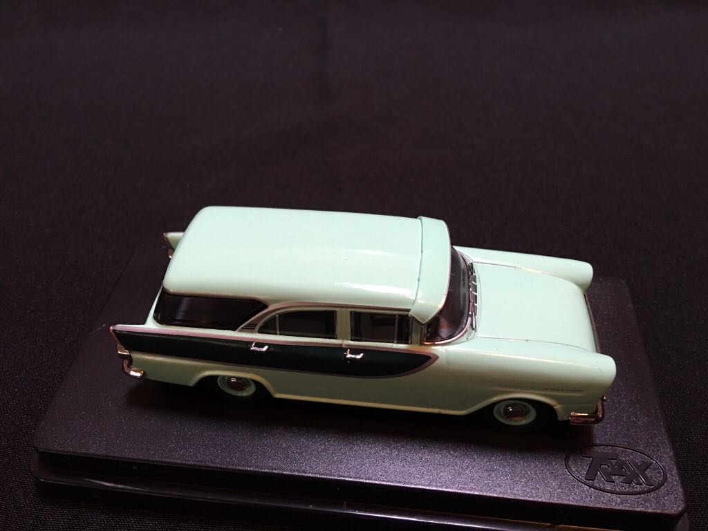 1960 FB HB Holden Station Sedan  toy car collectible - Main Image 2