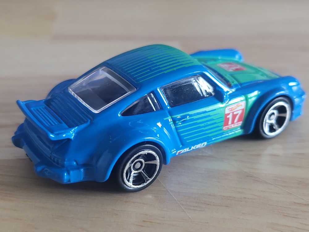 6/10 Porsche 934 Turbo RSR - 2016 - HW Speed Graphics™️ toy car collectible - Main Image 2