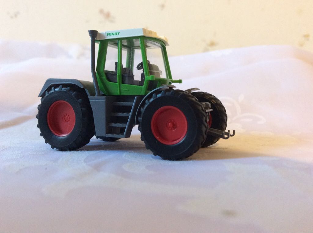 Hot Wheels Custom ’69 Volkswagen Squareback