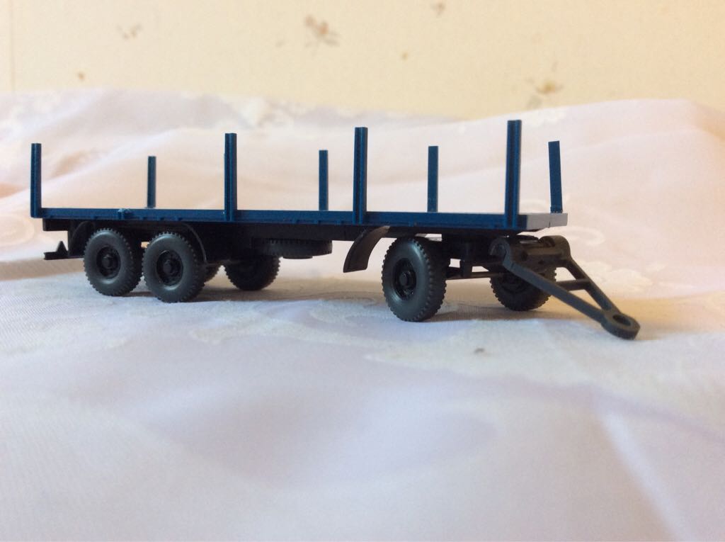 Mercedes Unimog U 1300 Rungenwagen - Mercedes-Benz toy car collectible - Main Image 1