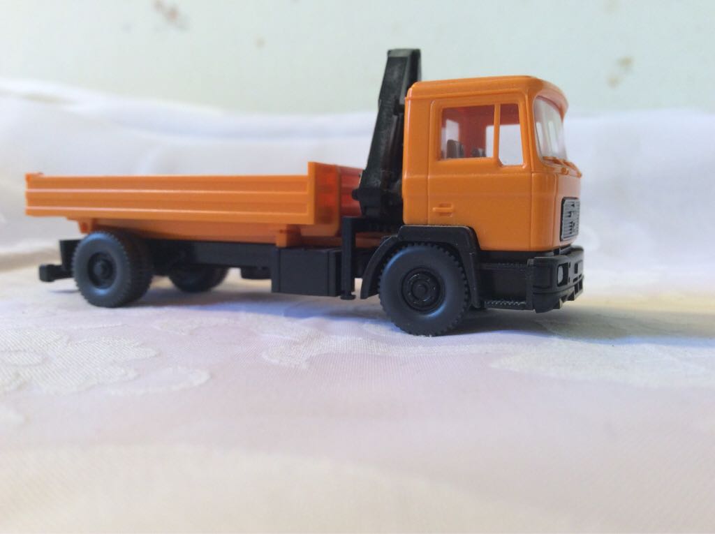 M2 Chase - 1969 Chevrolet Camaro SS/RS 350 Z10